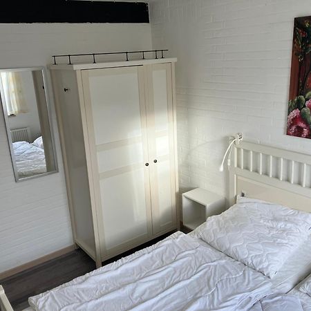 Schoenes Ferienhaus In Tossens Mit Schoenem Garten Butjadingen Esterno foto